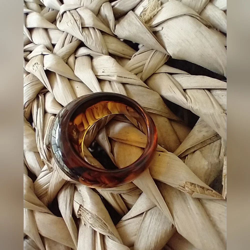 Ring Square CZ Set in Brown acrylic - Picture 6 of 14